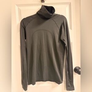 lululemon athletica Run Swiftly turtleneck Top